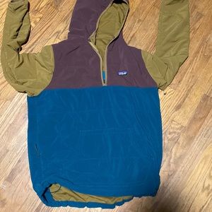 Patagonia Mens pullover large very warm